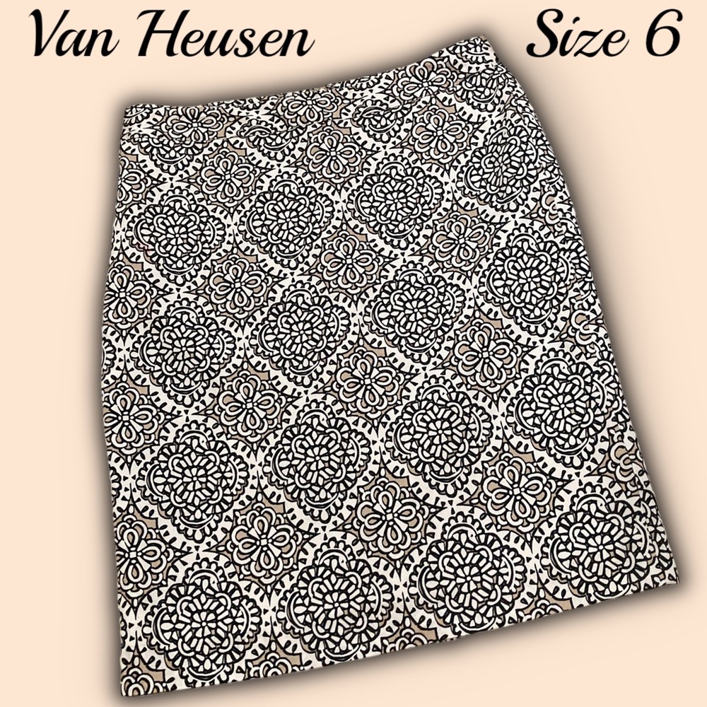 VAN HEUSEN STUDIO Business Casual Khaki and Black Pencil Skirt